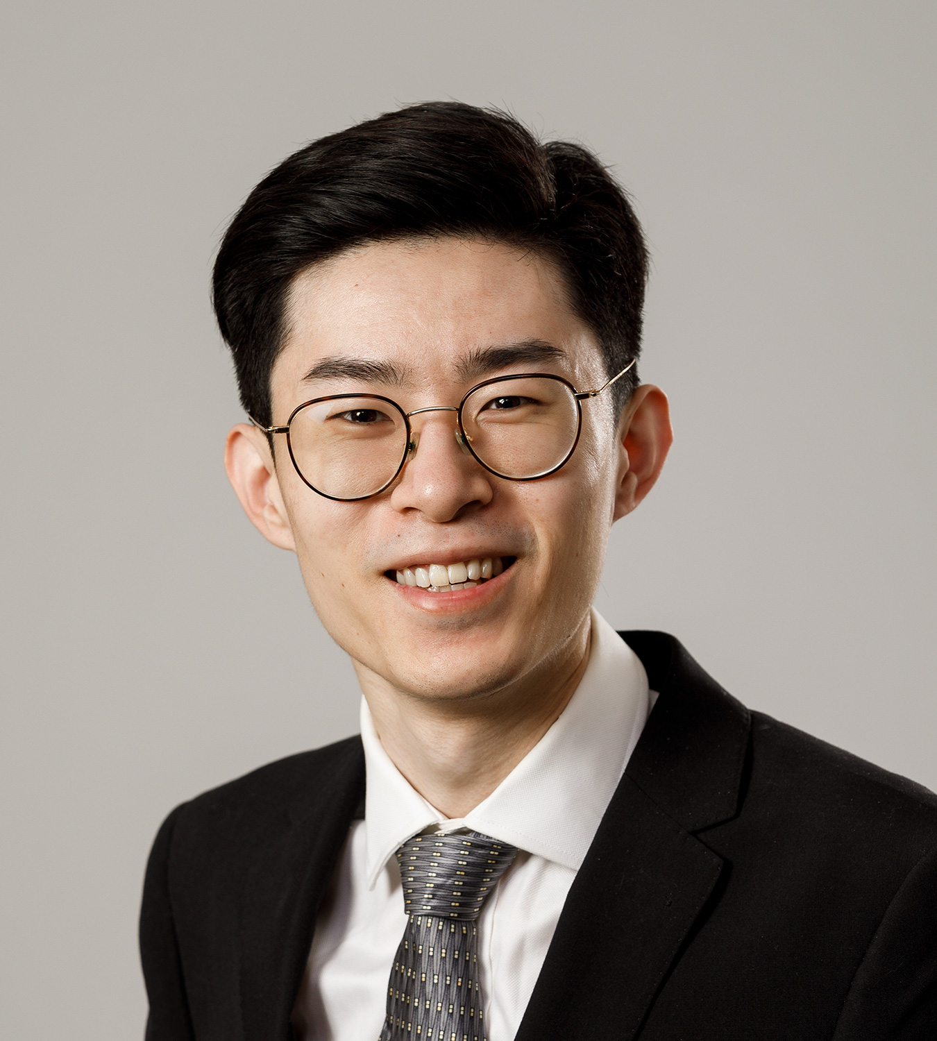 4-CV-port-1500pxl_%E5%89%AF%E6%9C%AC.jpg Mr Haokun Wang