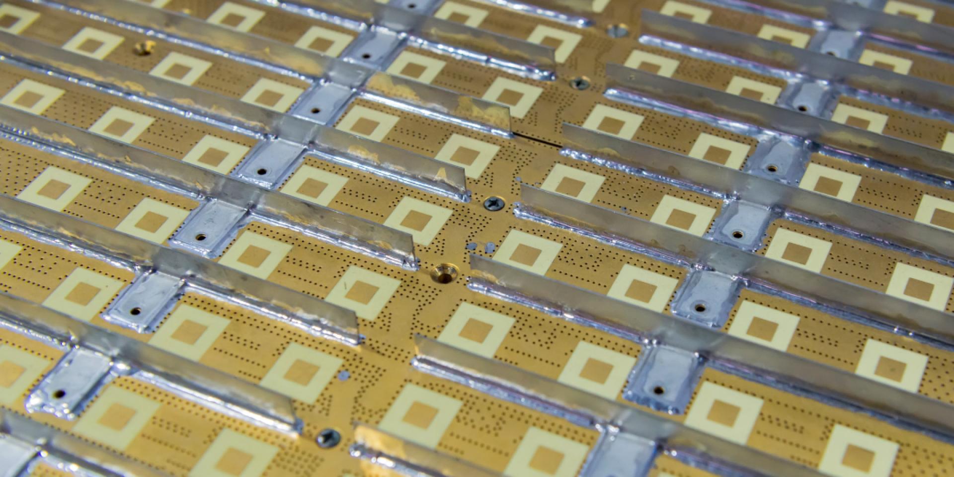 rows of sensors in circuit