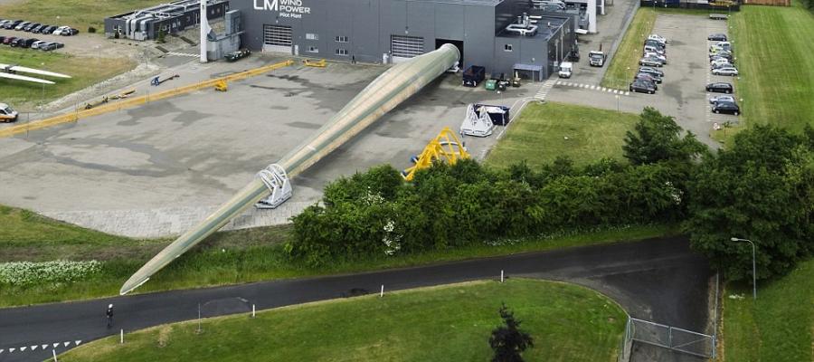 World’s largest wind turbine blade for an 8MW turbine, 88.4m long, manufactured in glass fibre reinforced epoxy