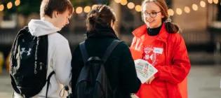 engineering students during welcome week open days