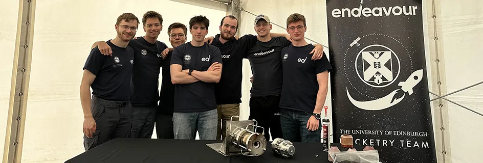 Endeavour team with Wee-Maxwell engine