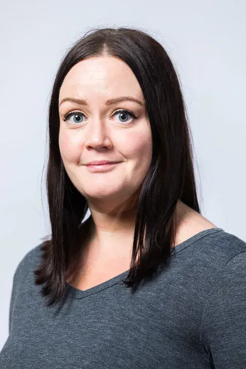 Miss Victoria Farrar