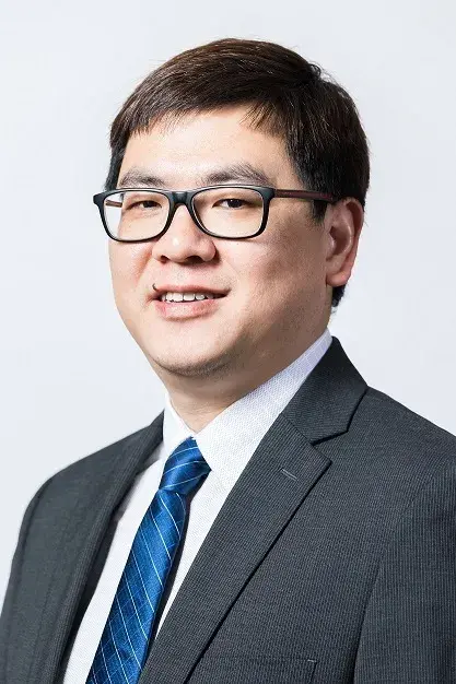 Dr Harvey Yi Huang